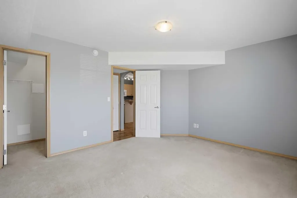 33 Jennings Crescent Red Deer AB T4P 0A3