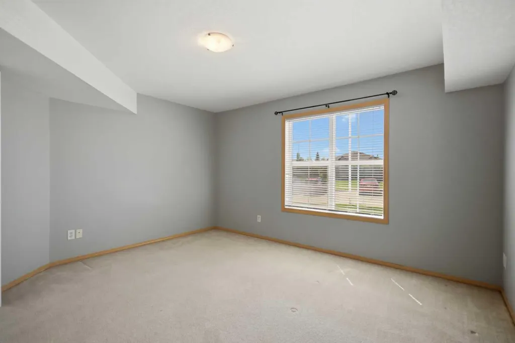 33 Jennings Crescent Red Deer AB T4P 0A3