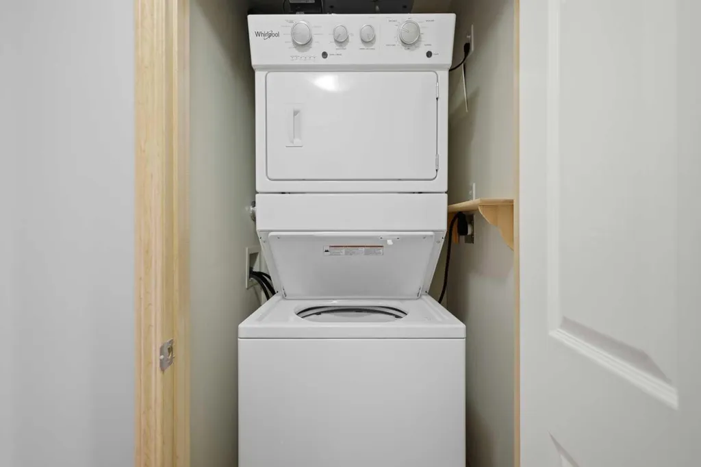 33 Jennings Crescent Red Deer AB T4P 0A3