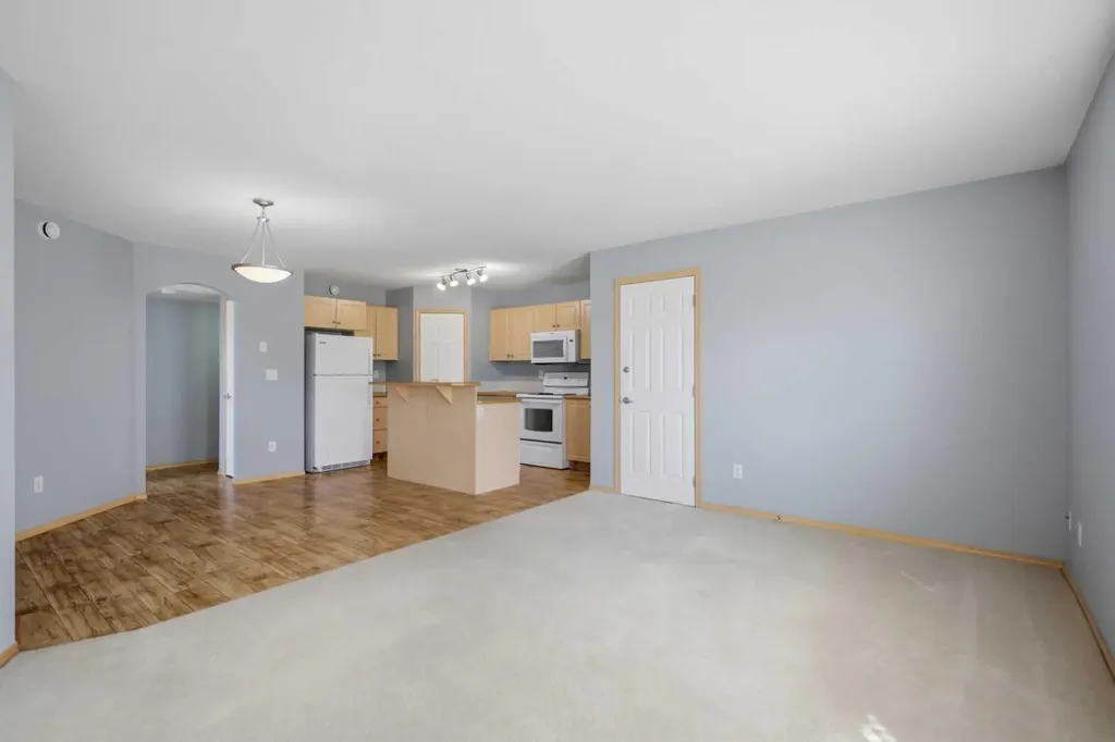 33 Jennings Crescent Red Deer AB T4P 0A3