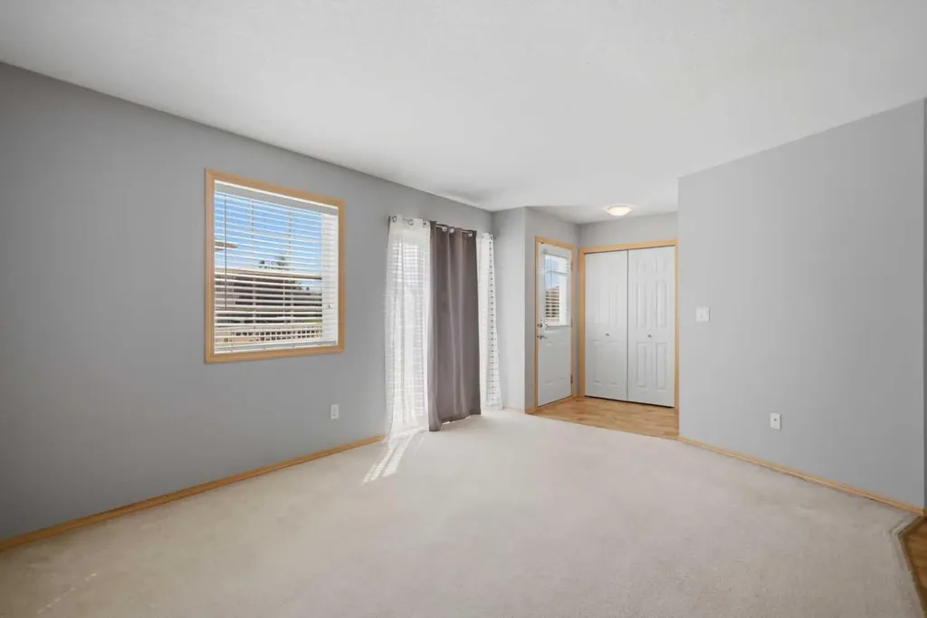 33 Jennings Crescent Red Deer AB T4P 0A3