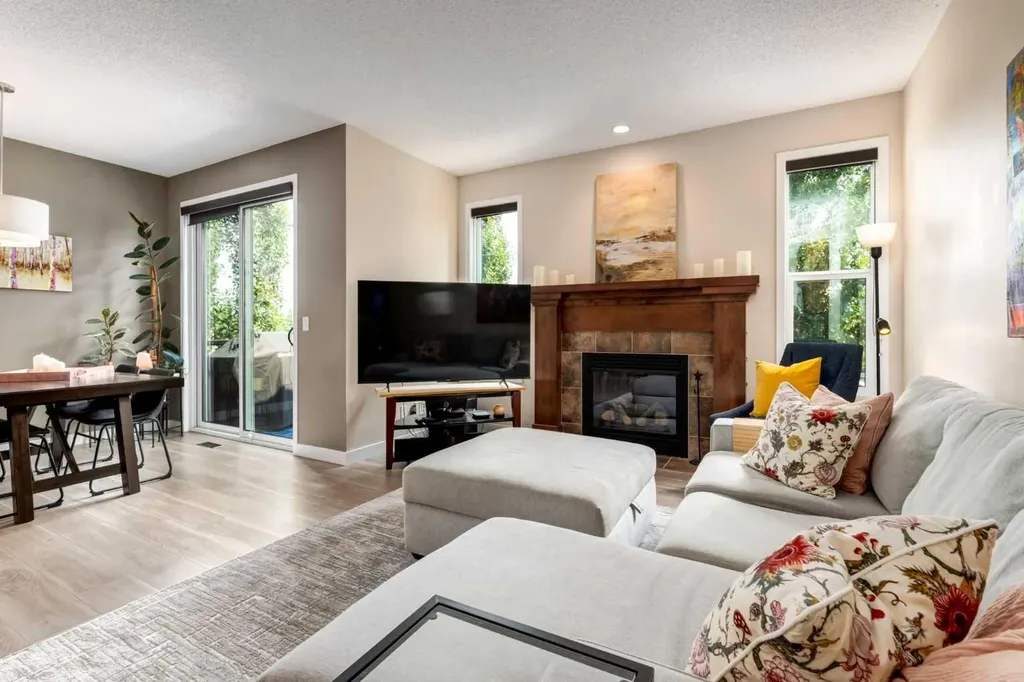 82 Brightoncrest Grove SE Calgary AB T2Z 0V5