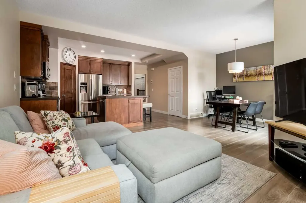 82 Brightoncrest Grove SE Calgary AB T2Z 0V5