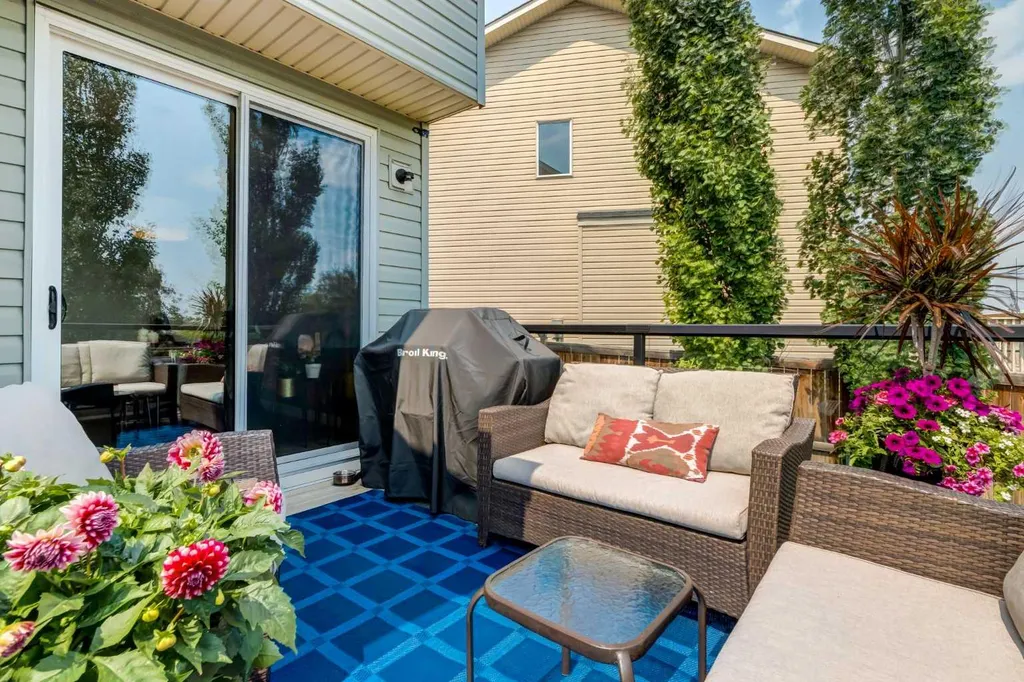 82 Brightoncrest Grove SE Calgary AB T2Z 0V5