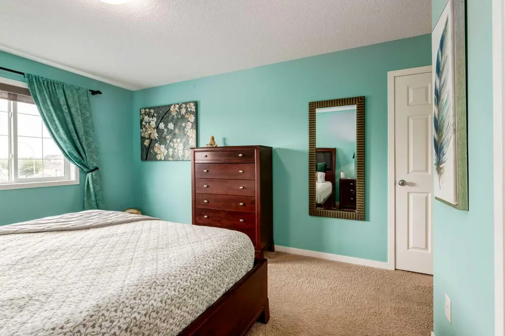 82 Brightoncrest Grove SE Calgary AB T2Z 0V5