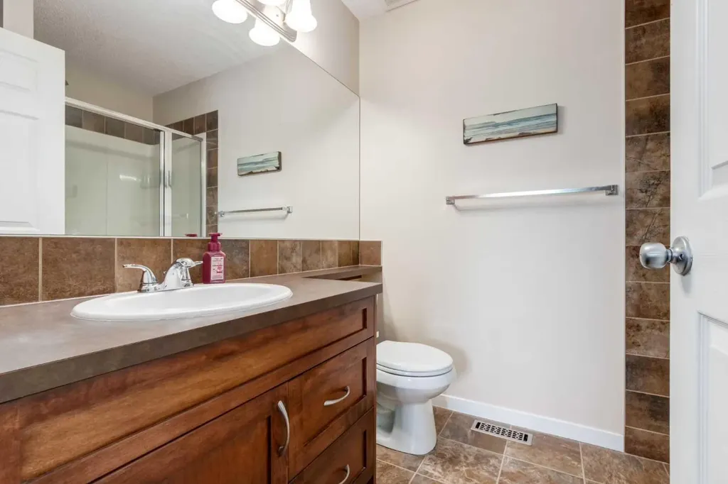 82 Brightoncrest Grove SE Calgary AB T2Z 0V5