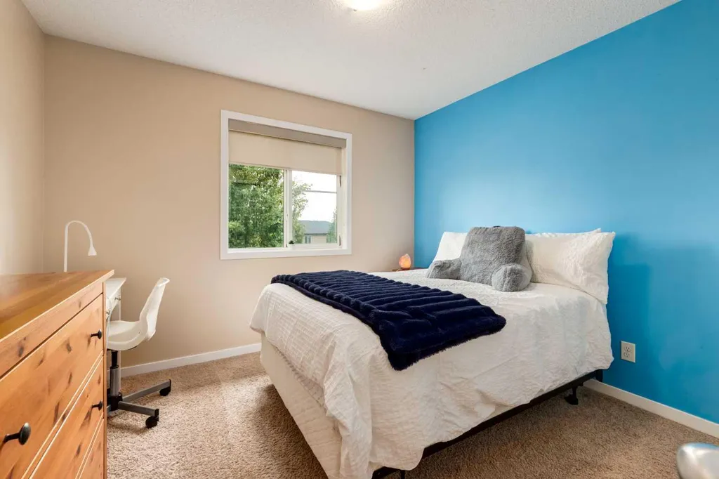 82 Brightoncrest Grove SE Calgary AB T2Z 0V5