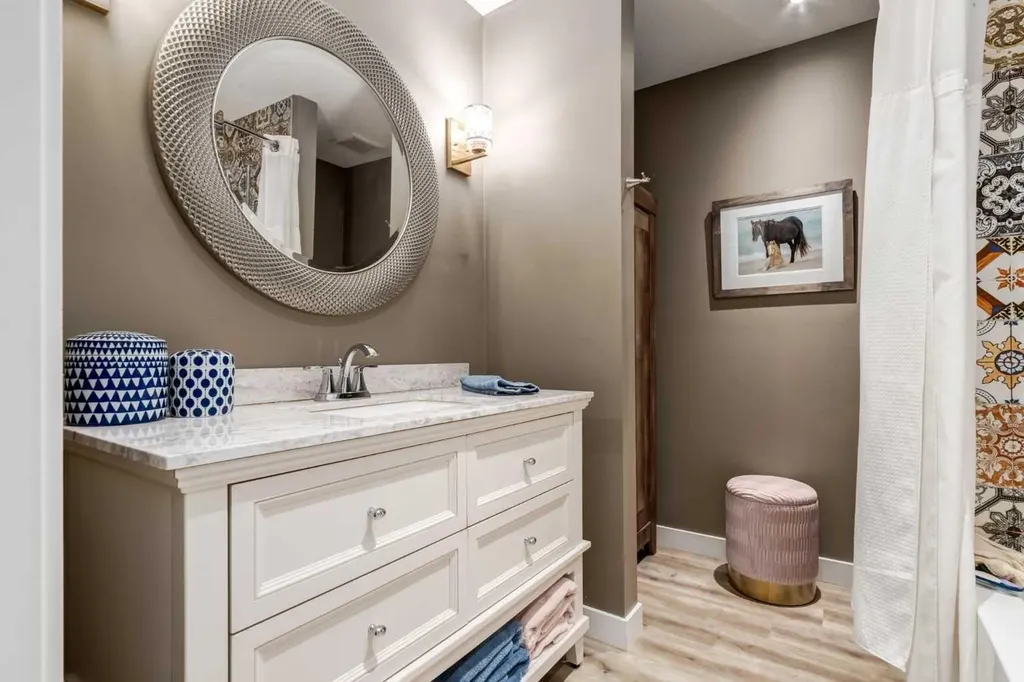 82 Brightoncrest Grove SE Calgary AB T2Z 0V5