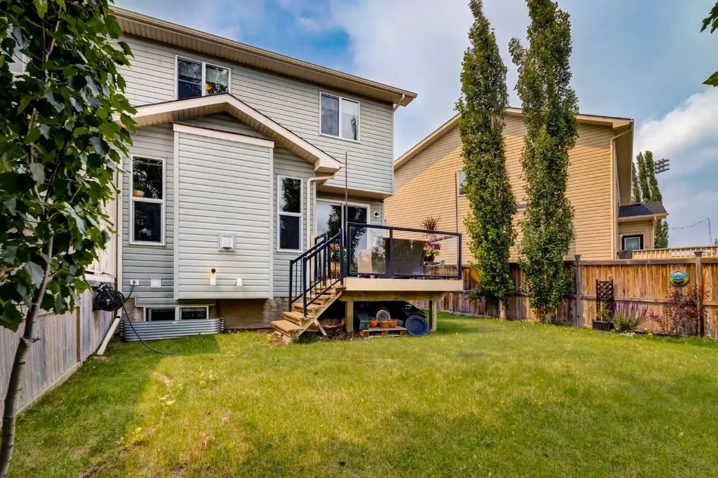 82 Brightoncrest Grove SE Calgary AB T2Z 0V5