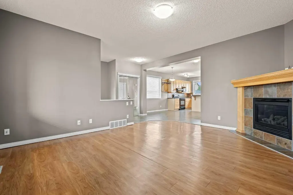 2362 Sagewood Crescent SW Airdrie AB T4B 3M8