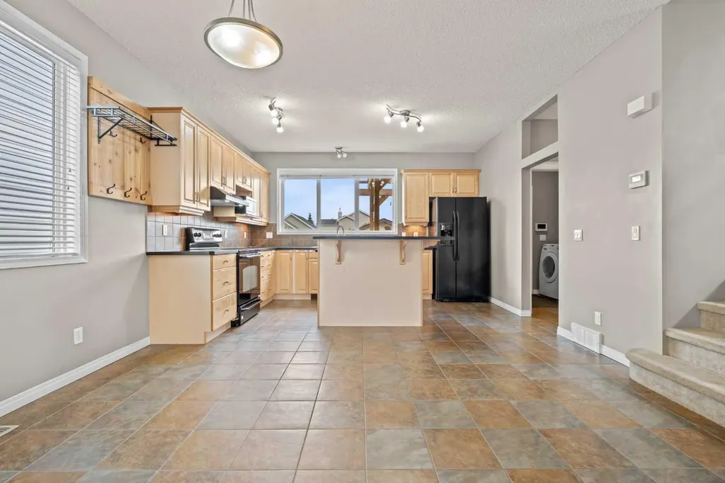 2362 Sagewood Crescent SW Airdrie AB T4B 3M8