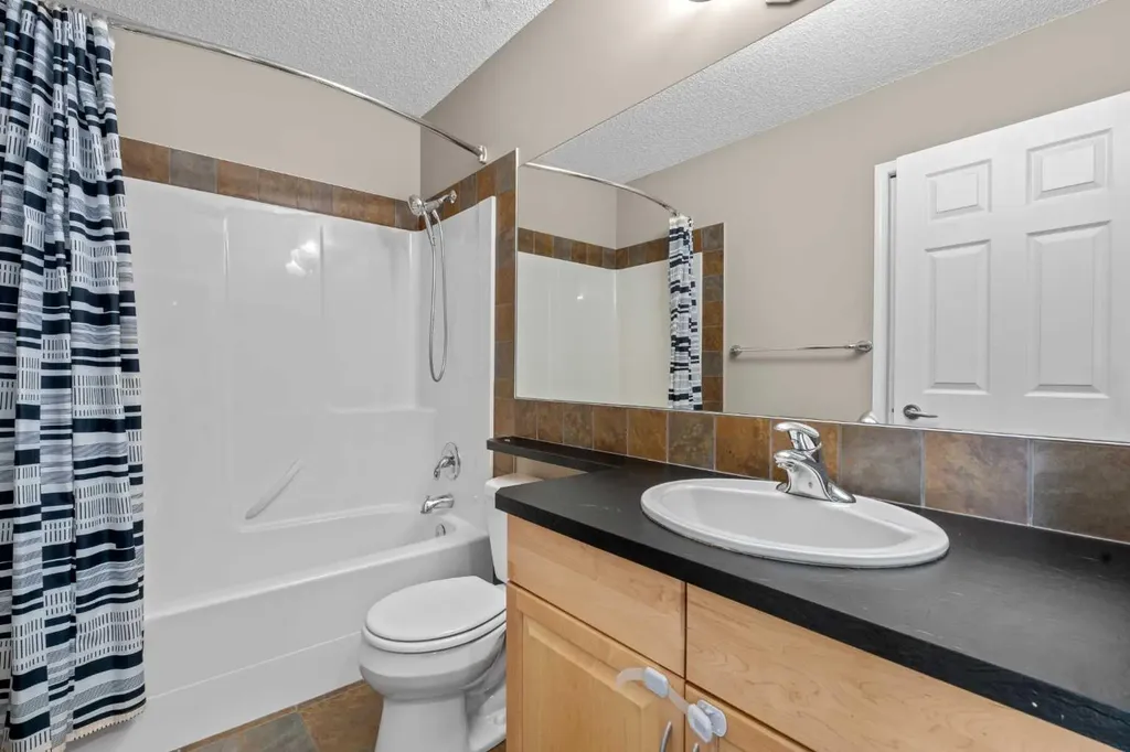 2362 Sagewood Crescent SW Airdrie AB T4B 3M8
