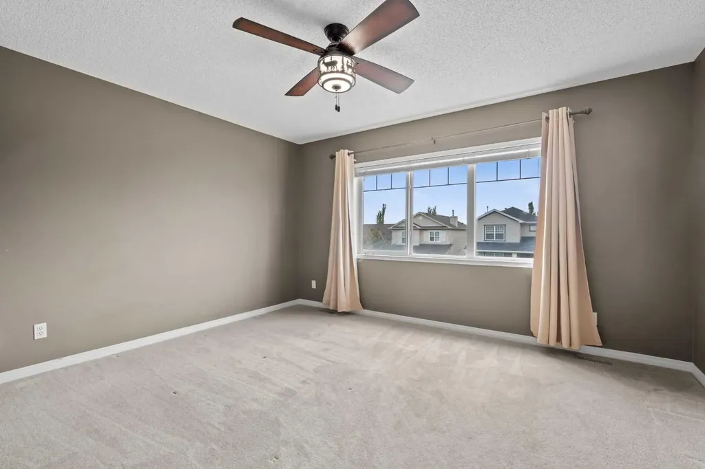 2362 Sagewood Crescent SW Airdrie AB T4B 3M8