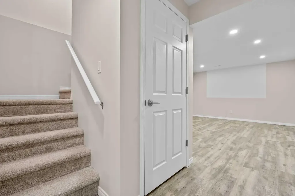 2362 Sagewood Crescent SW Airdrie AB T4B 3M8