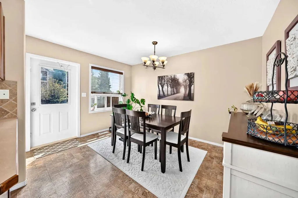 79 Lawford Avenue Red Deer AB T4R 3N6