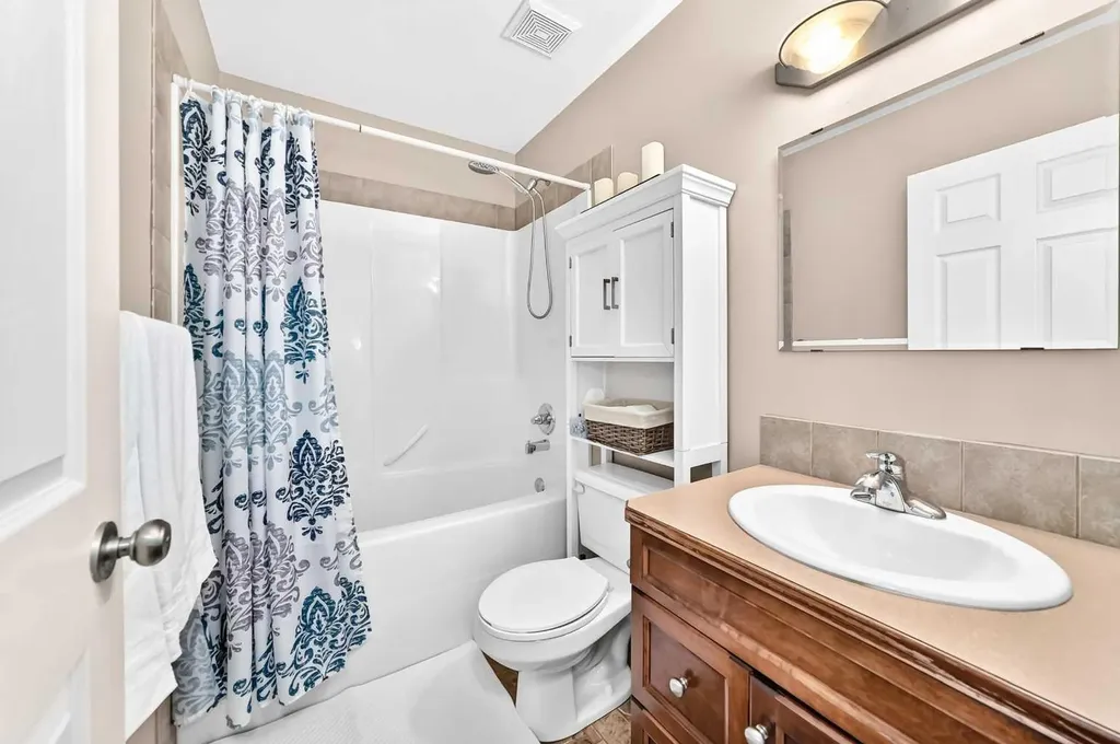 79 Lawford Avenue Red Deer AB T4R 3N6