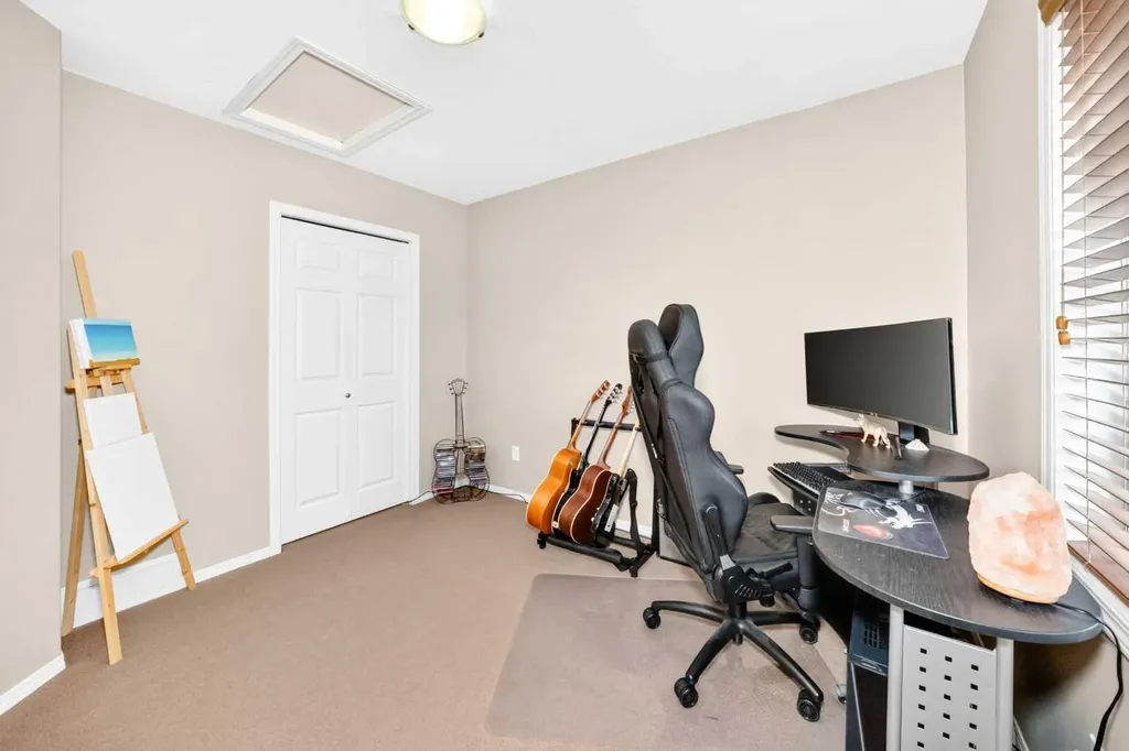 79 Lawford Avenue Red Deer AB T4R 3N6