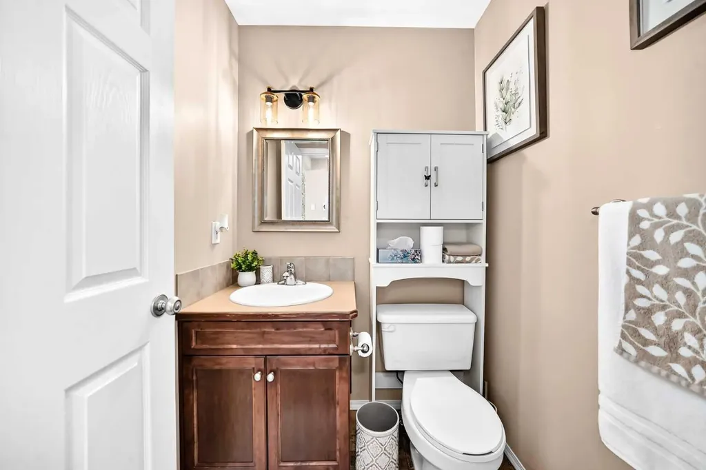 79 Lawford Avenue Red Deer AB T4R 3N6