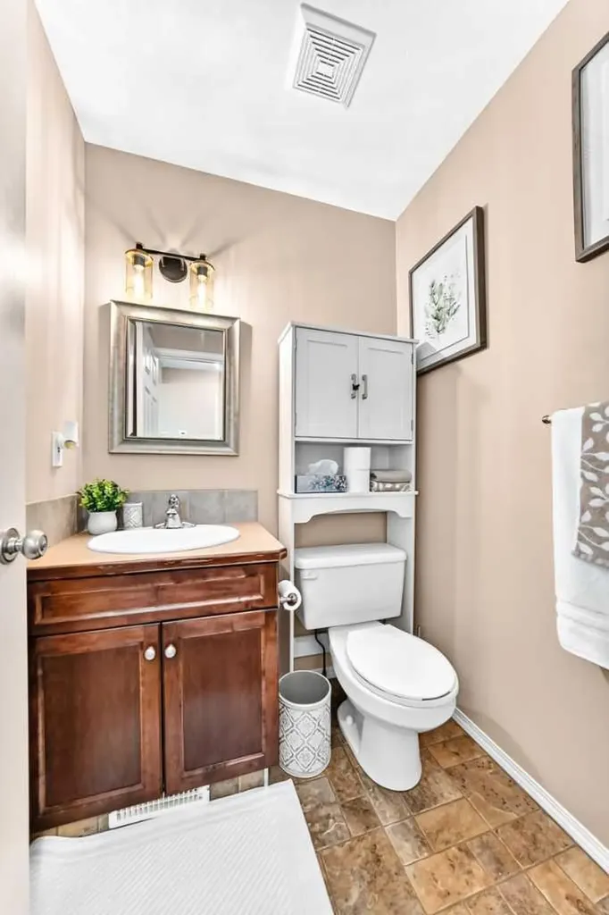 79 Lawford Avenue Red Deer AB T4R 3N6