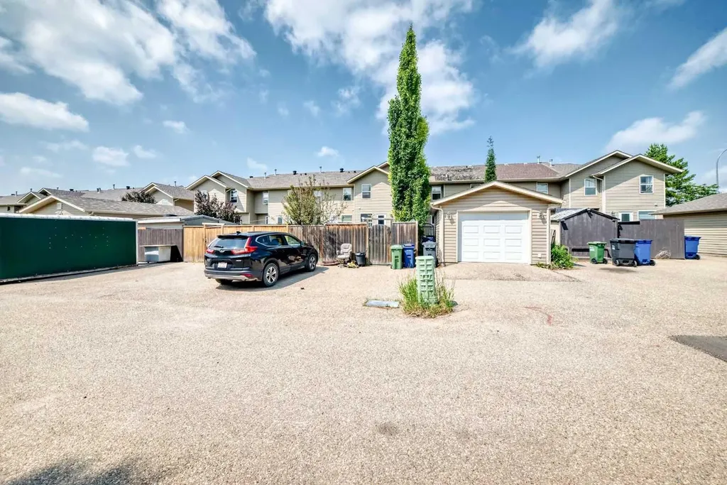 79 Lawford Avenue Red Deer AB T4R 3N6