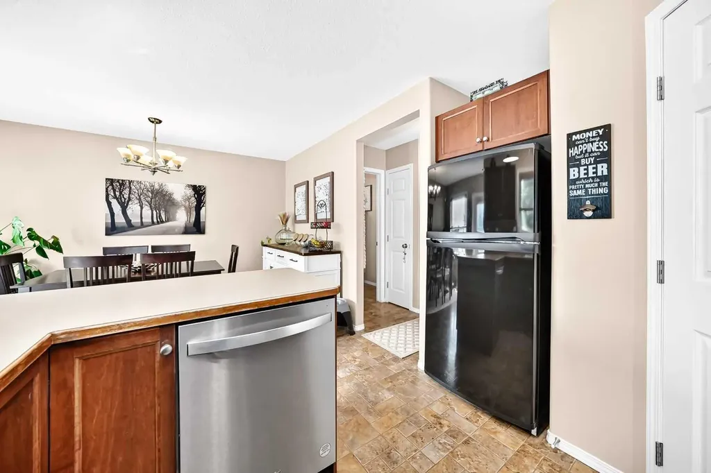 79 Lawford Avenue Red Deer AB T4R 3N6
