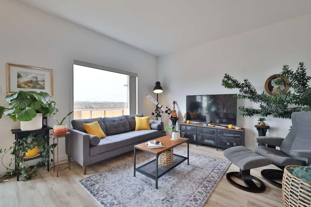 538 Malahat Green W Lethbridge AB T1J 5W4
