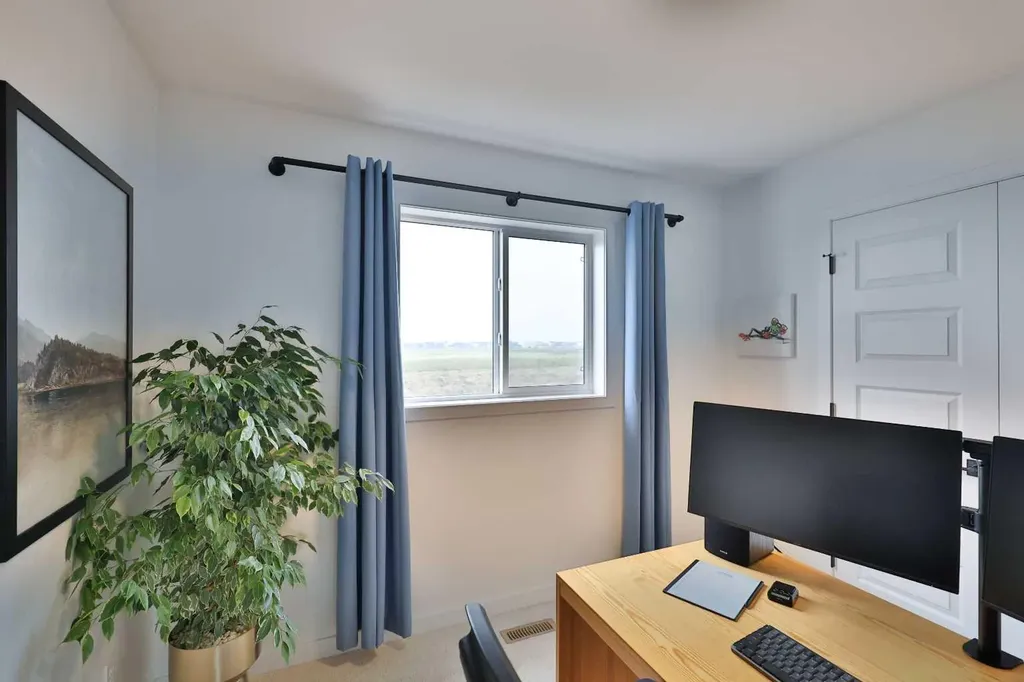 538 Malahat Green W Lethbridge AB T1J 5W4