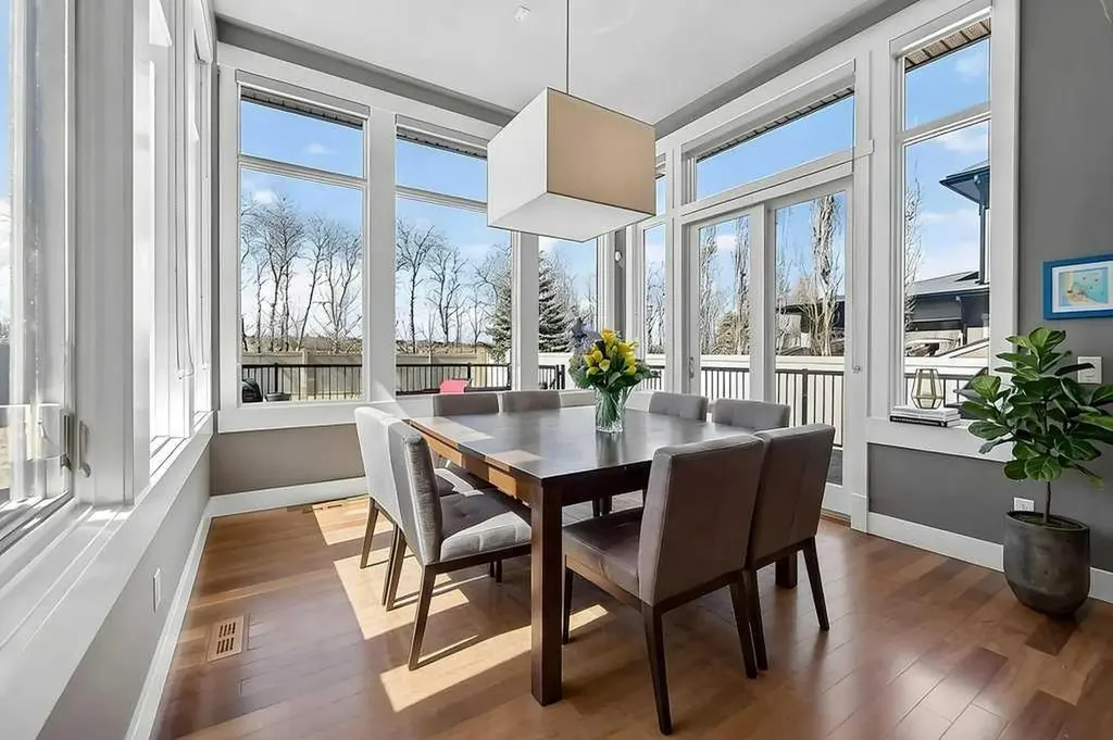78 Aspen Cliff Close SW Calgary AB T3H 0L9