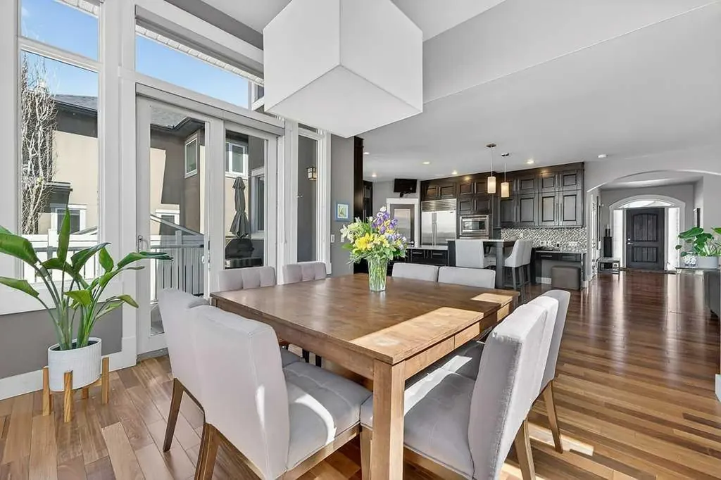 78 Aspen Cliff Close SW Calgary AB T3H 0L9