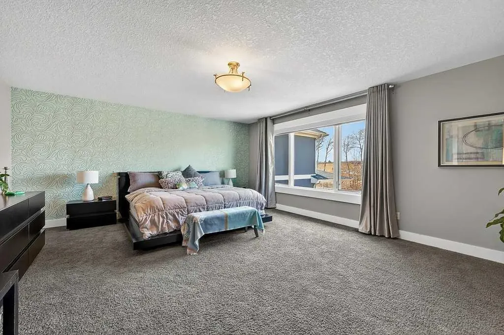 78 Aspen Cliff Close SW Calgary AB T3H 0L9