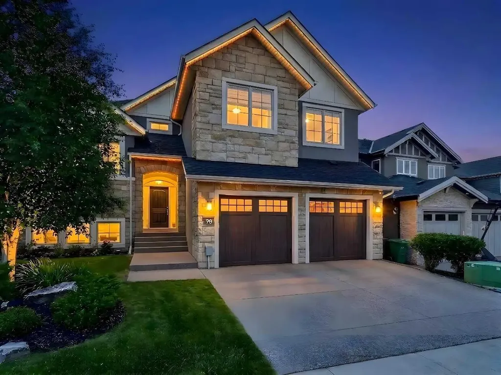 78 Aspen Cliff Close SW Calgary AB T3H 0L9