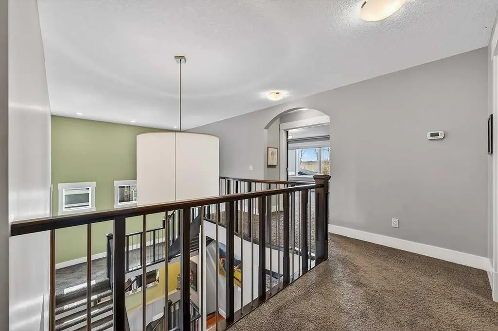 78 Aspen Cliff Close SW Calgary AB T3H 0L9
