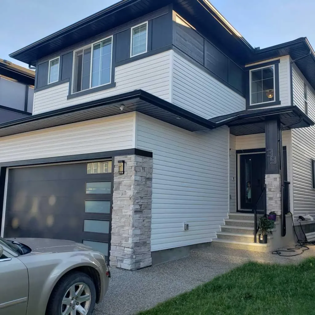 39 Saddlecrest Link NE Calgary AB T3J0Z3