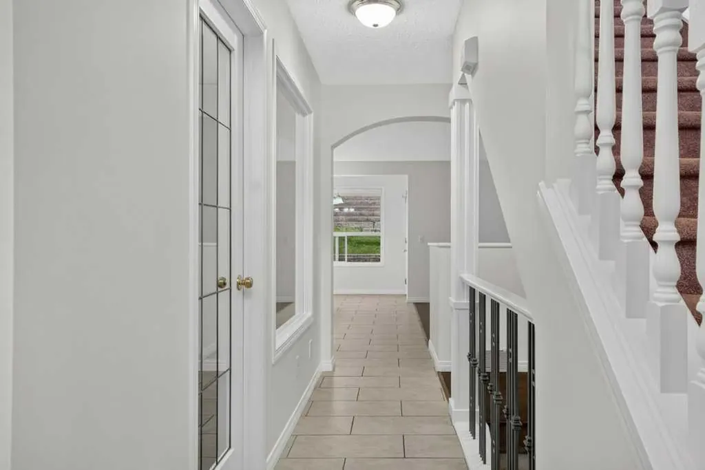 338 Panamount Drive NW Calgary AB T3K 5M1