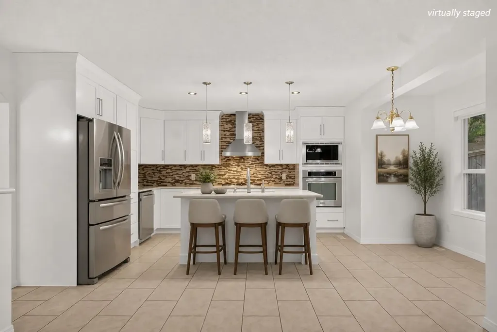 338 Panamount Drive NW Calgary AB T3K 5M1