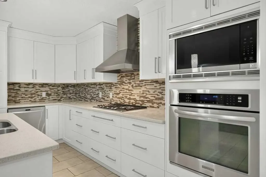 338 Panamount Drive NW Calgary AB T3K 5M1