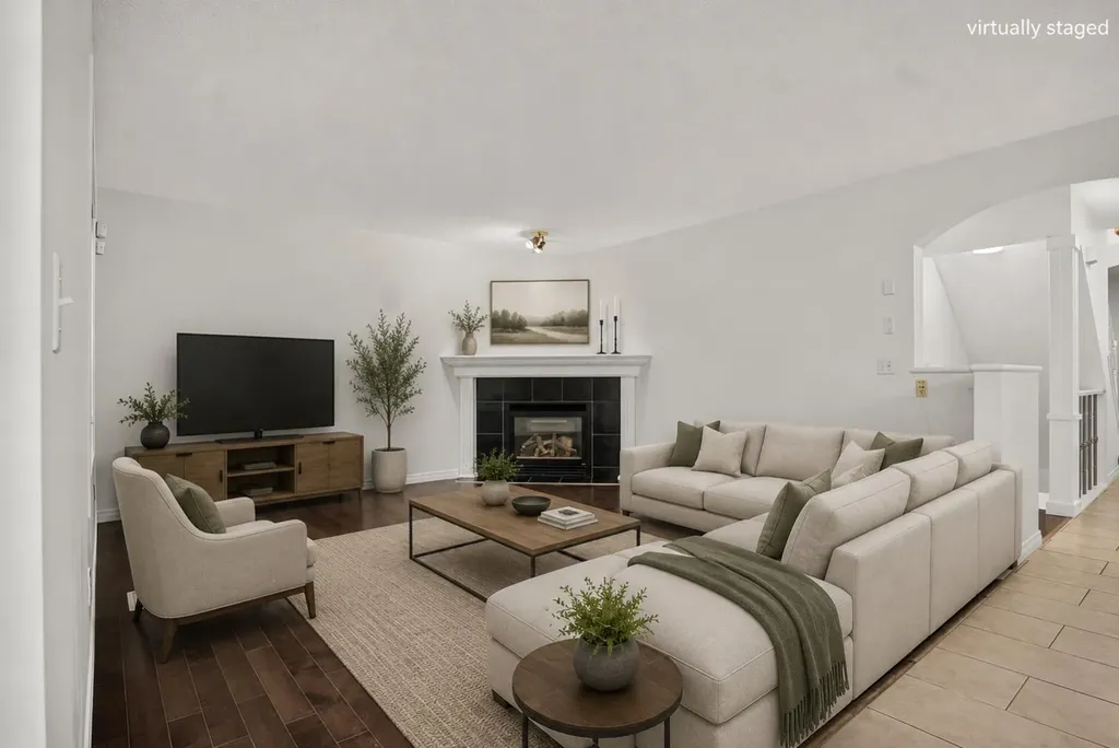 338 Panamount Drive NW Calgary AB T3K 5M1
