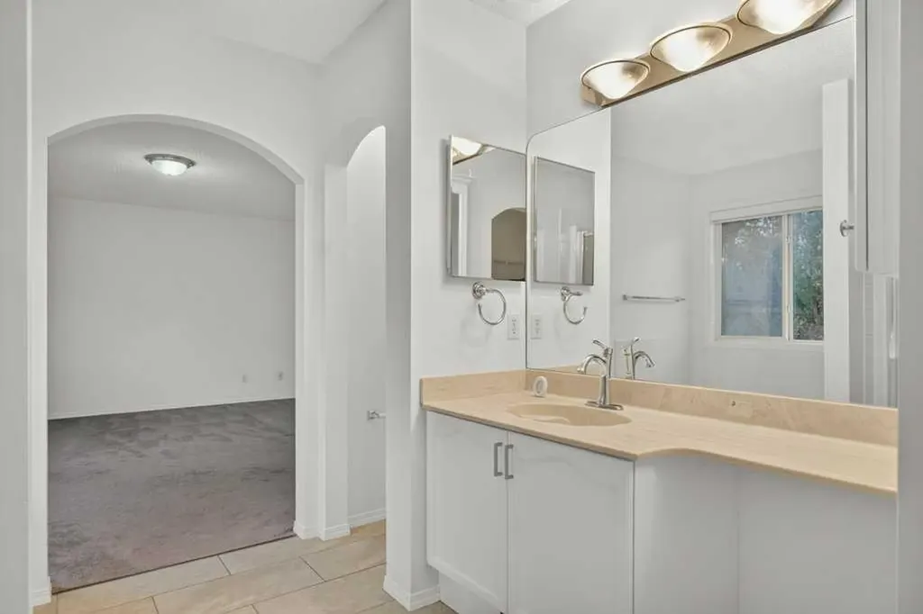 338 Panamount Drive NW Calgary AB T3K 5M1