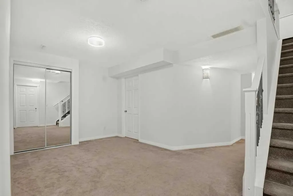 338 Panamount Drive NW Calgary AB T3K 5M1