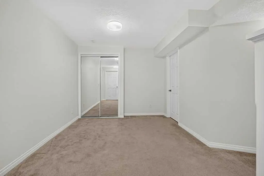 338 Panamount Drive NW Calgary AB T3K 5M1