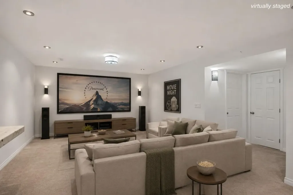 338 Panamount Drive NW Calgary AB T3K 5M1