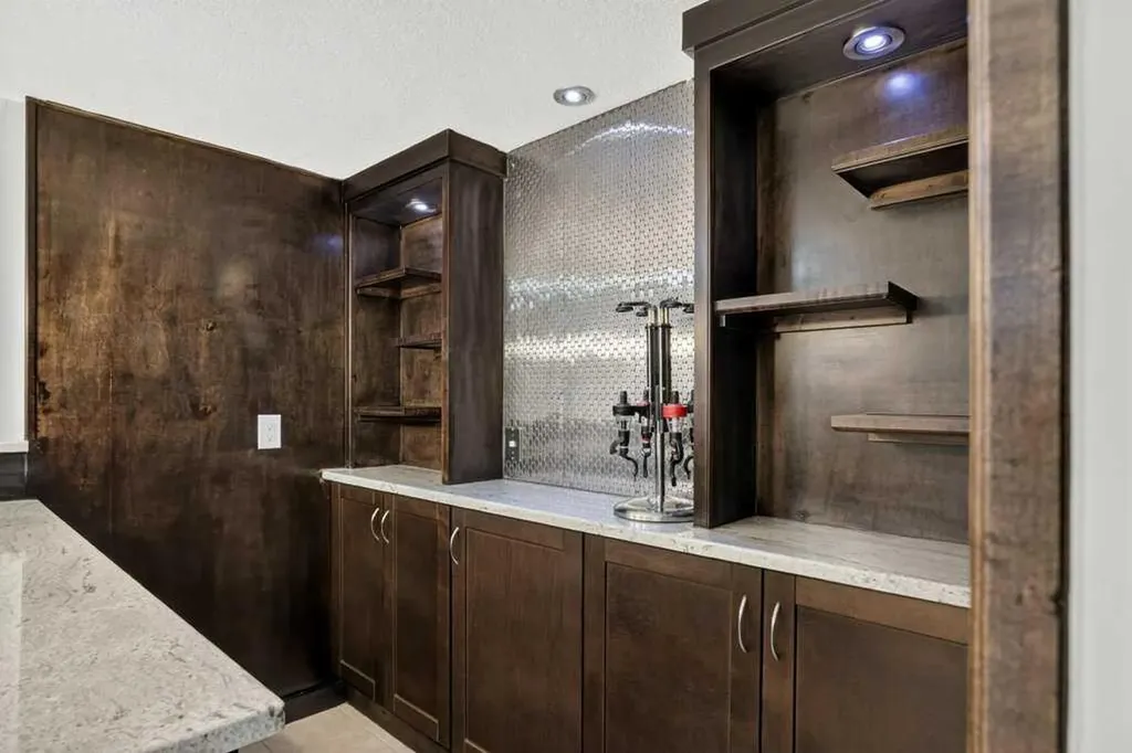 338 Panamount Drive NW Calgary AB T3K 5M1