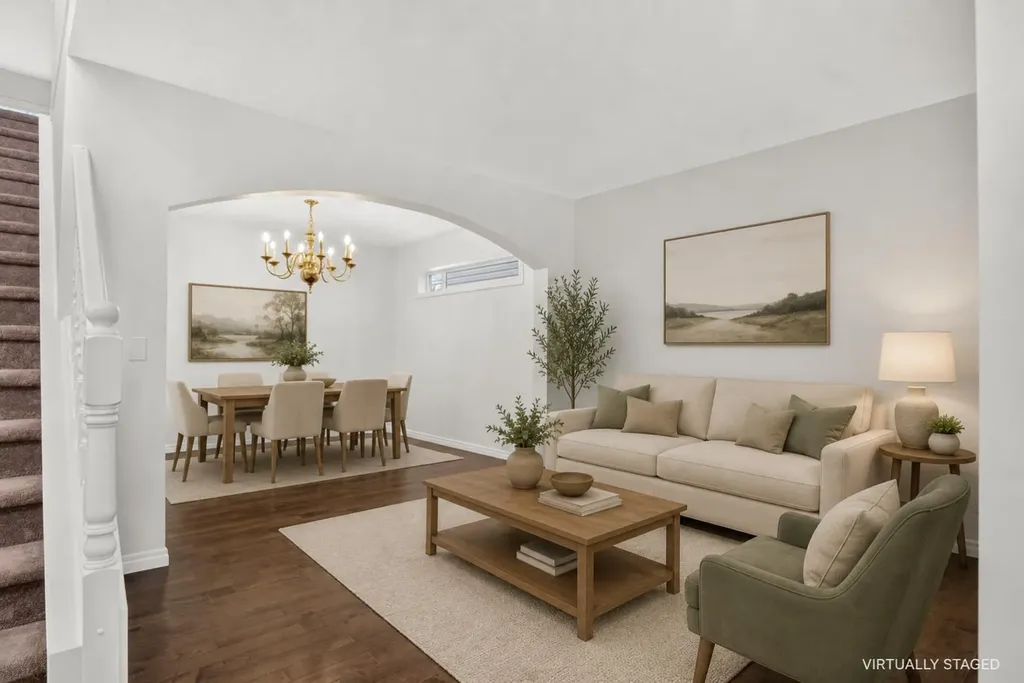 338 Panamount Drive NW Calgary AB T3K 5M1