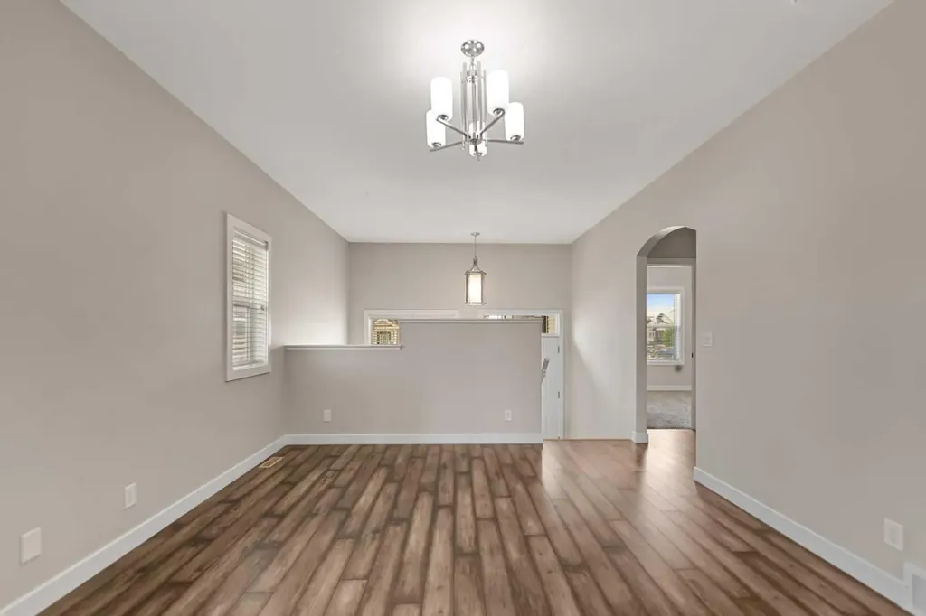 46 Village Crescent Red Deer AB T4R 0P3