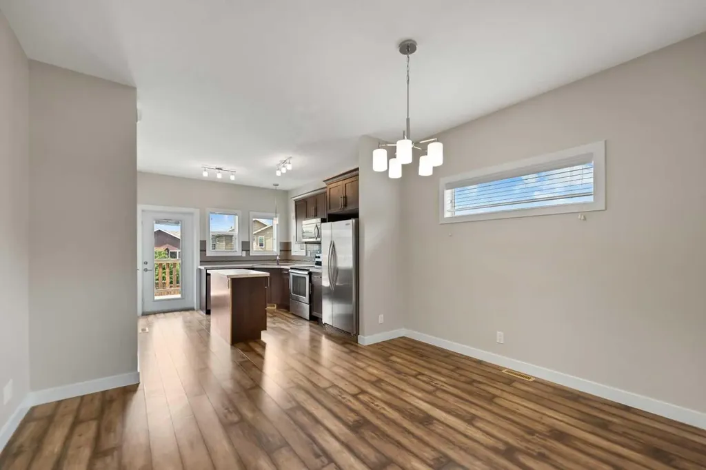 46 Village Crescent Red Deer AB T4R 0P3