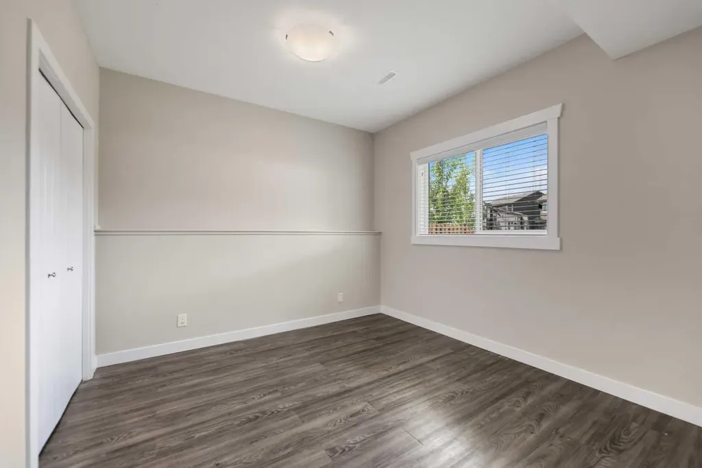 46 Village Crescent Red Deer AB T4R 0P3