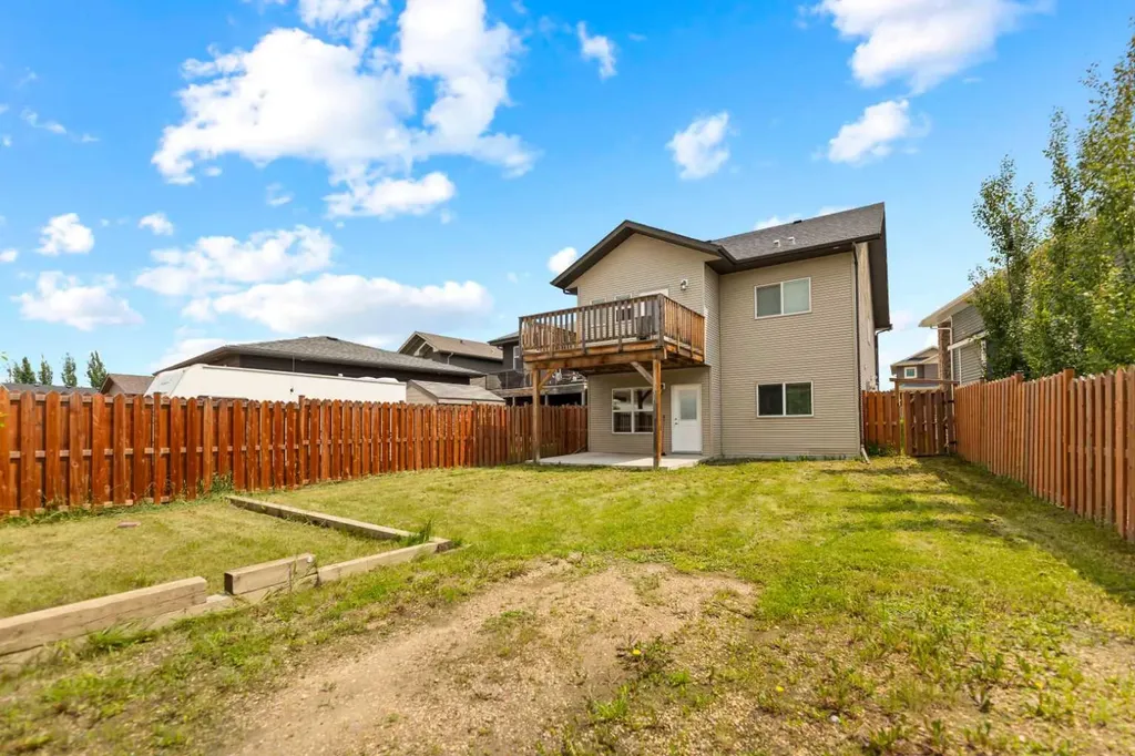 46 Village Crescent Red Deer AB T4R 0P3
