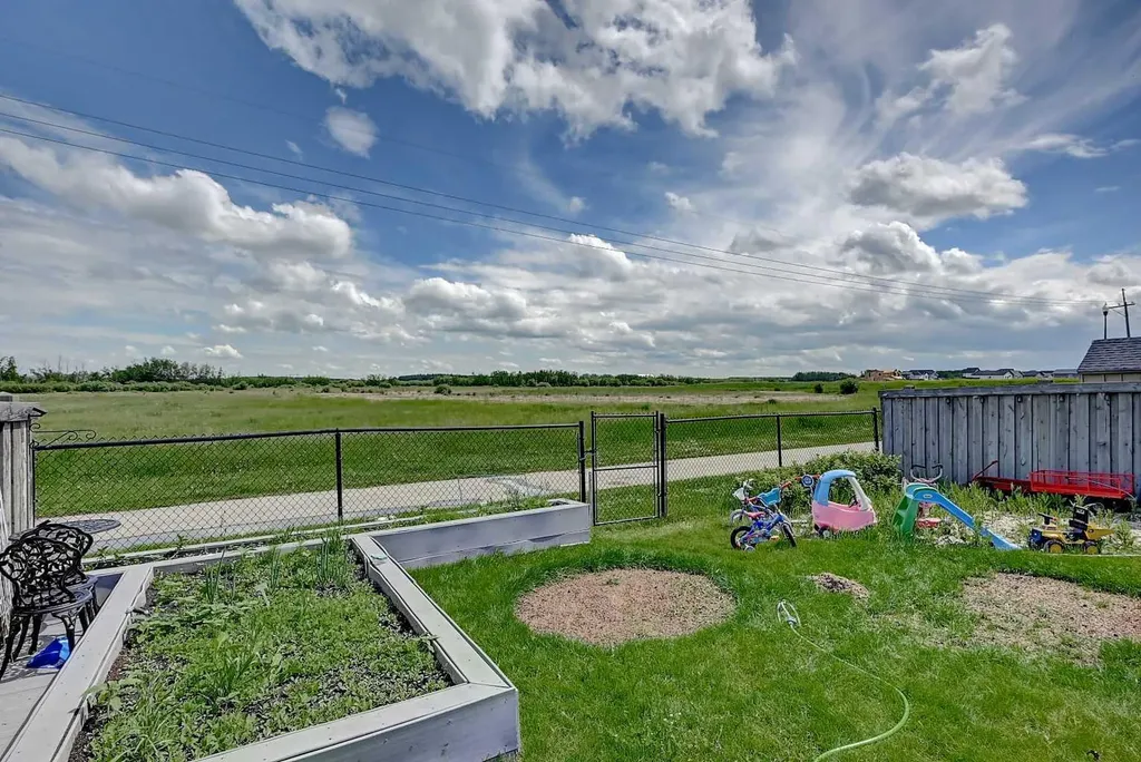8821 88 Street Grande Prairie AB T8X0G9