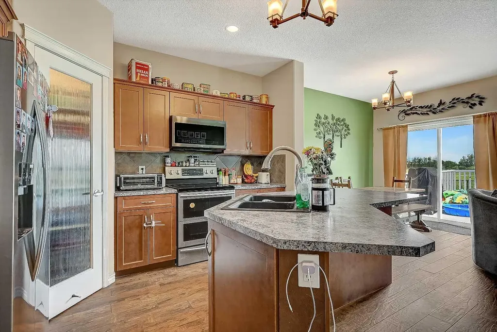 8821 88 Street Grande Prairie AB T8X0G9