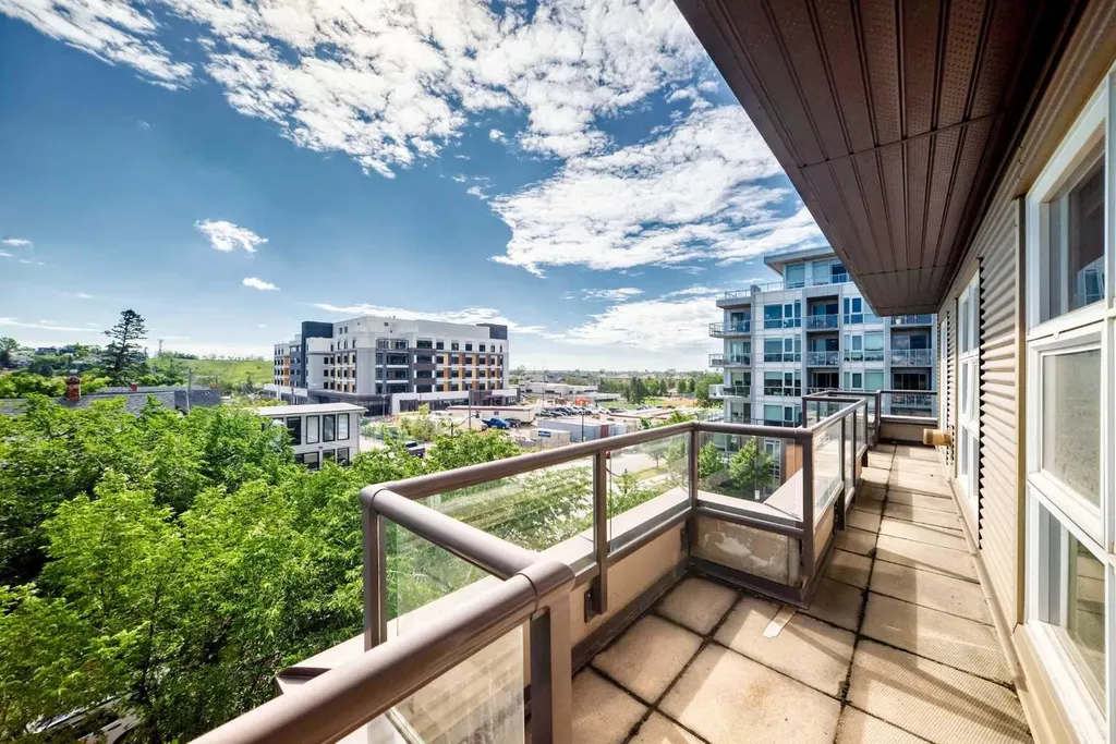 1010 Centre Avenue NE Calgary AB T2E 4M6